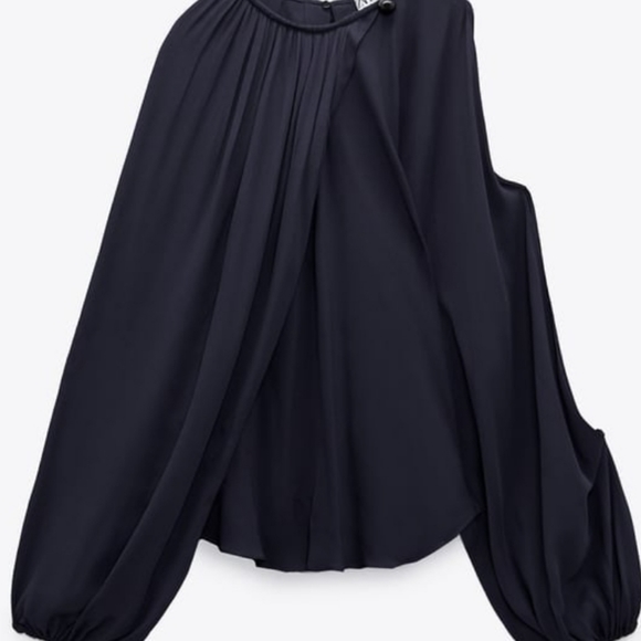 FLOWY ASYMMETRICAL TOP - Picture 6 of 6